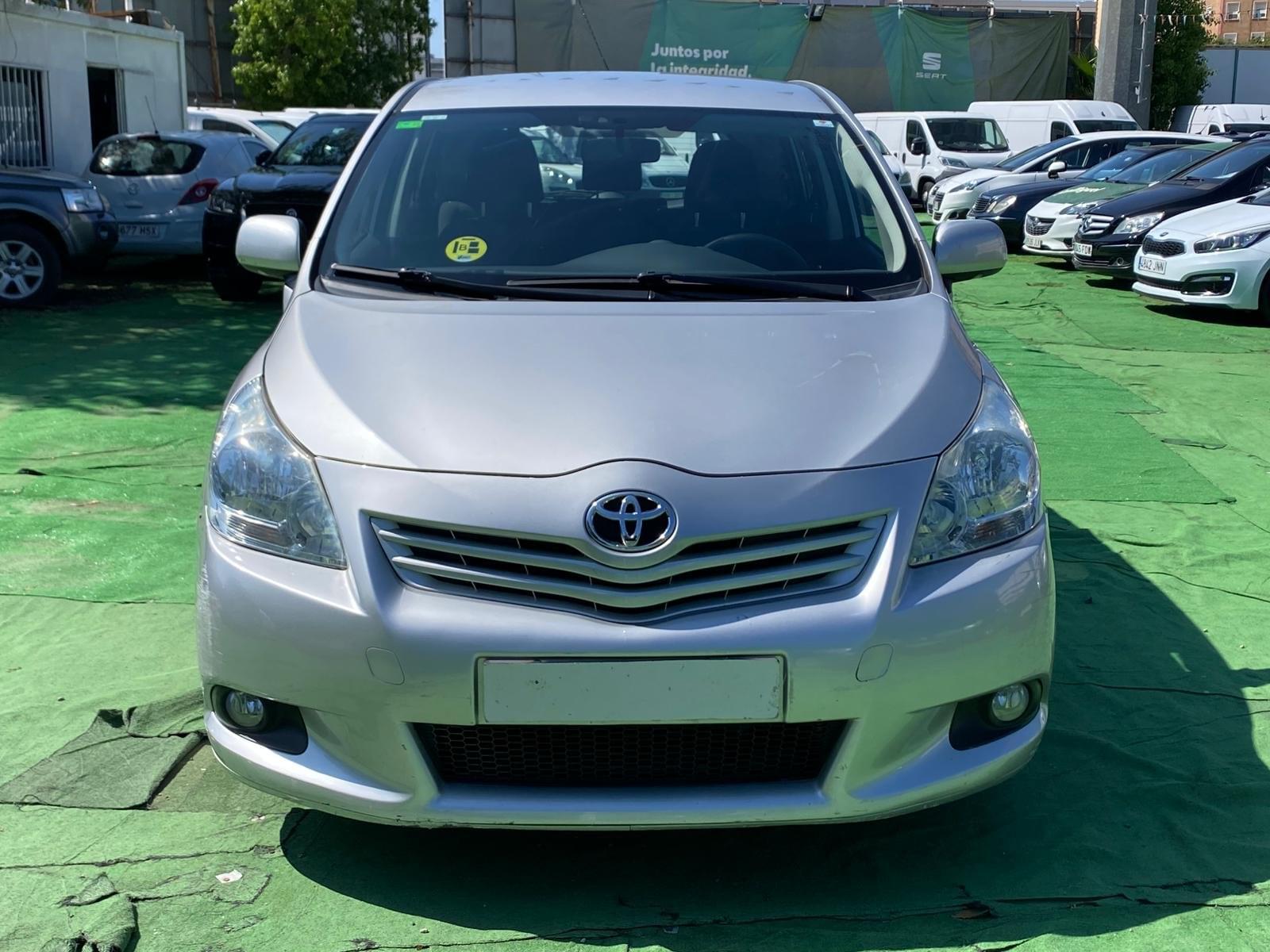 TOYOTA VERSO 2.0 126CV 2 
