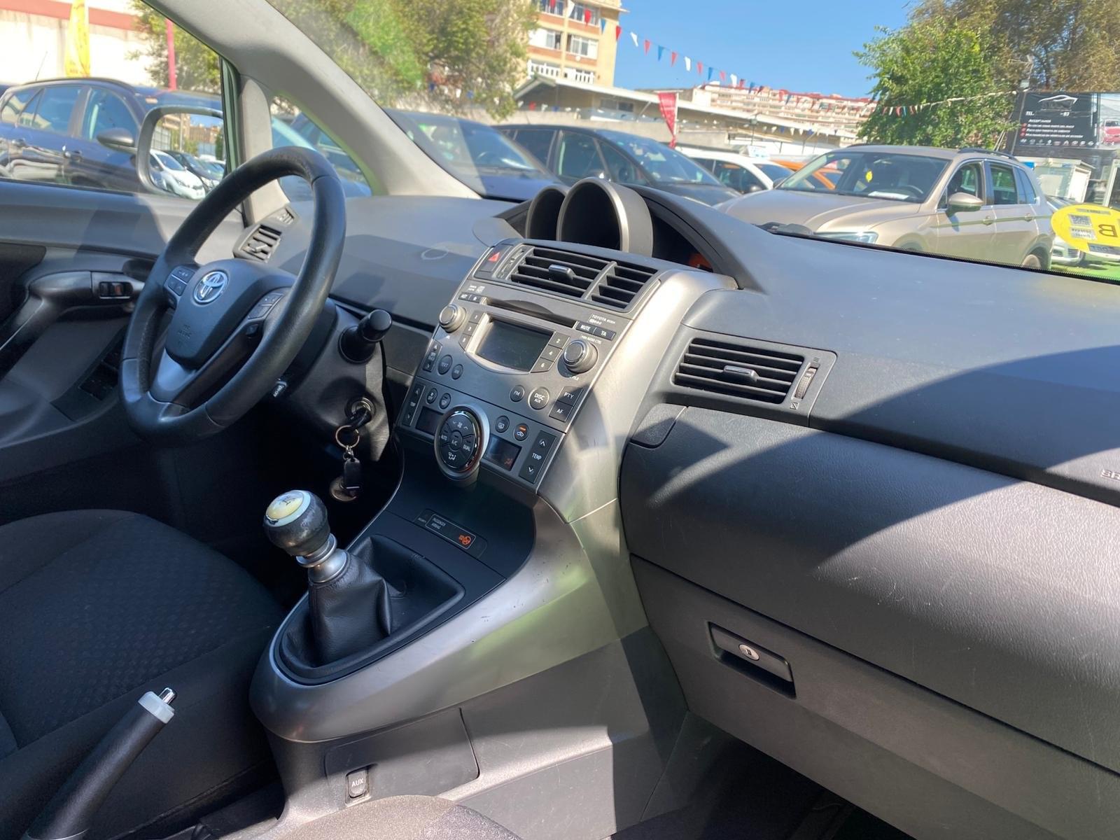 TOYOTA VERSO 2.0 126CV 11 