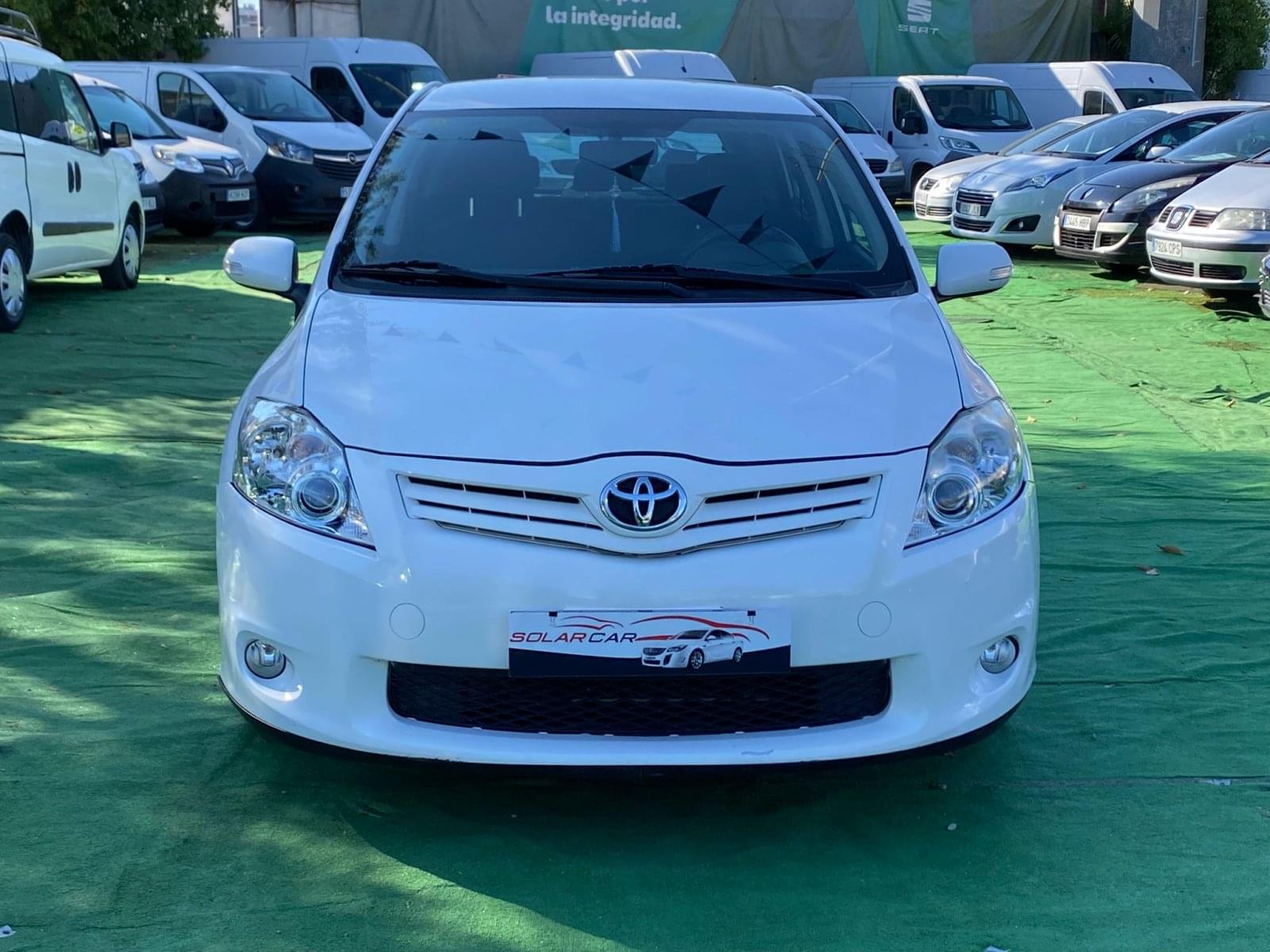 TOYOTA AURIS 1.4 90CV 2 
