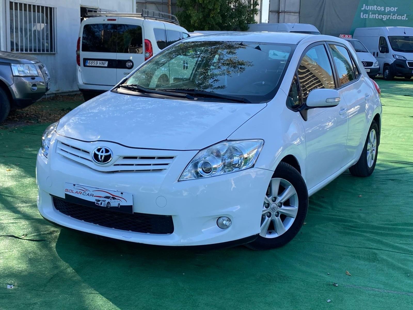 imagen de TOYOTA AURIS 1.4 90CV - REF: 06539