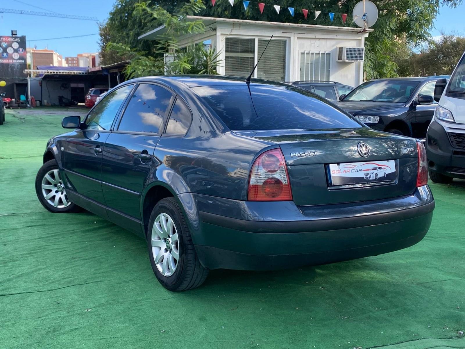 VOLKSWAGEN PASSAT 1.9 100CV 18 