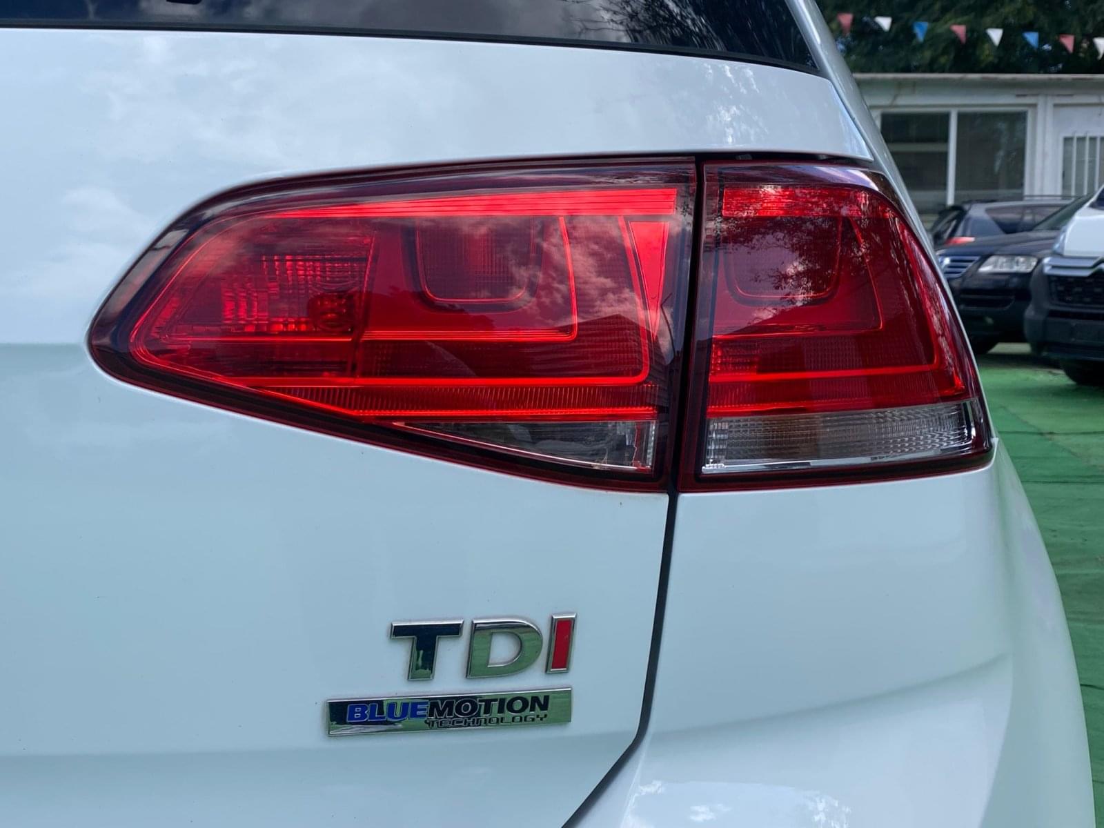 VOLKSWAGEN GOLF VII 1.6 105CV 27 