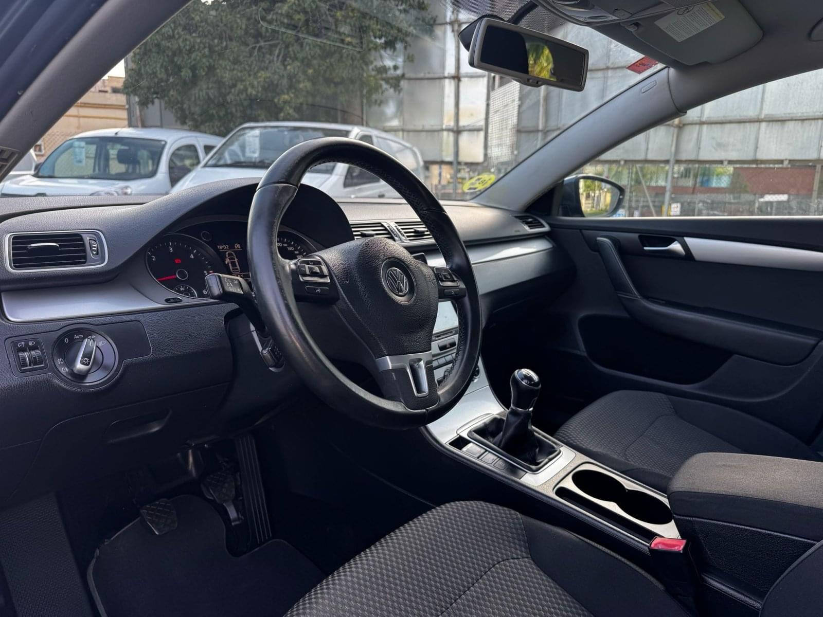 VOLKSWAGEN PASSAT 1.6 TDI 105cv Advance Bluemotion Tech
