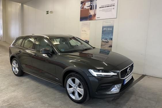 VOLVO V60 CROSS COUNTRY 2.0 B4 (D) AWD Cross Country Pro AUTO