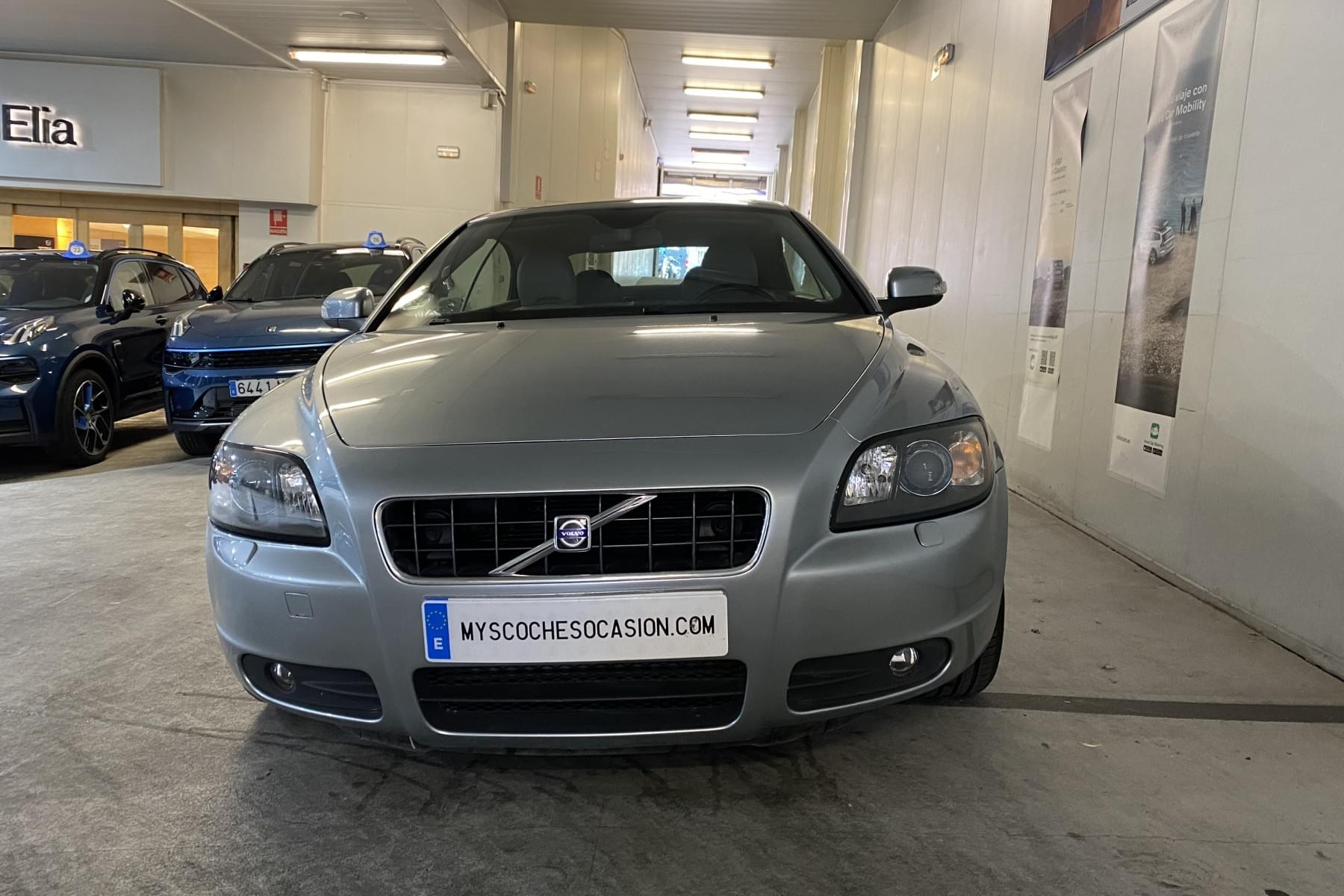 VOLVO C70 4 