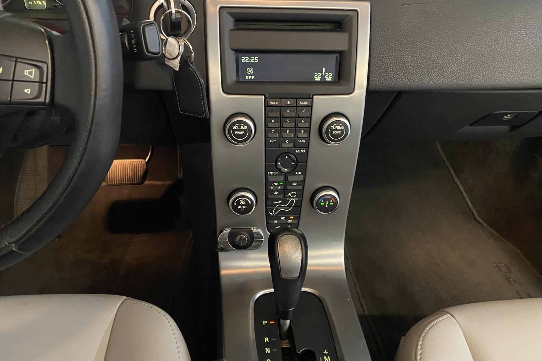 VOLVO C70 13 
