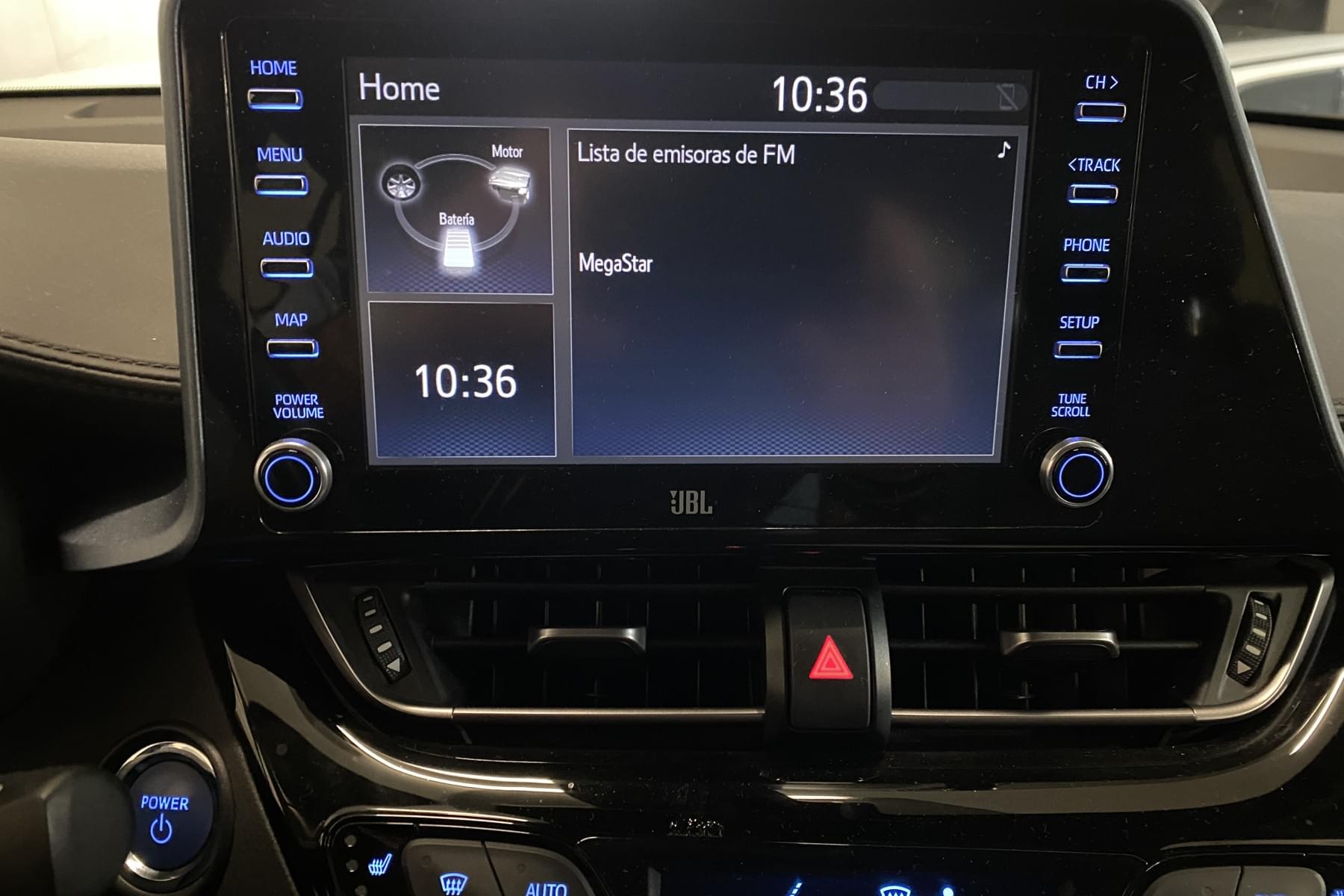 TOYOTA CHR 8 