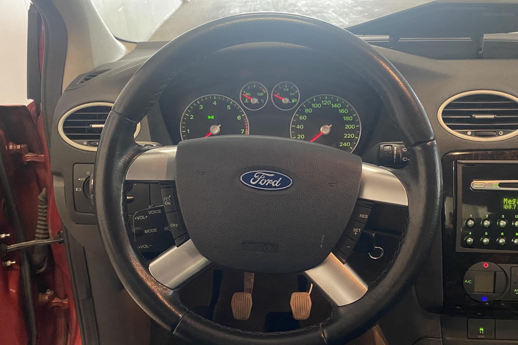 FORD FOCUS 1.6Ti VCT Trend 8 