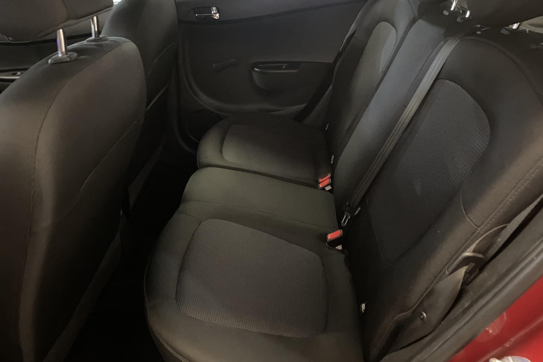 HYUNDAI I20 1.2 MPI Base 12 