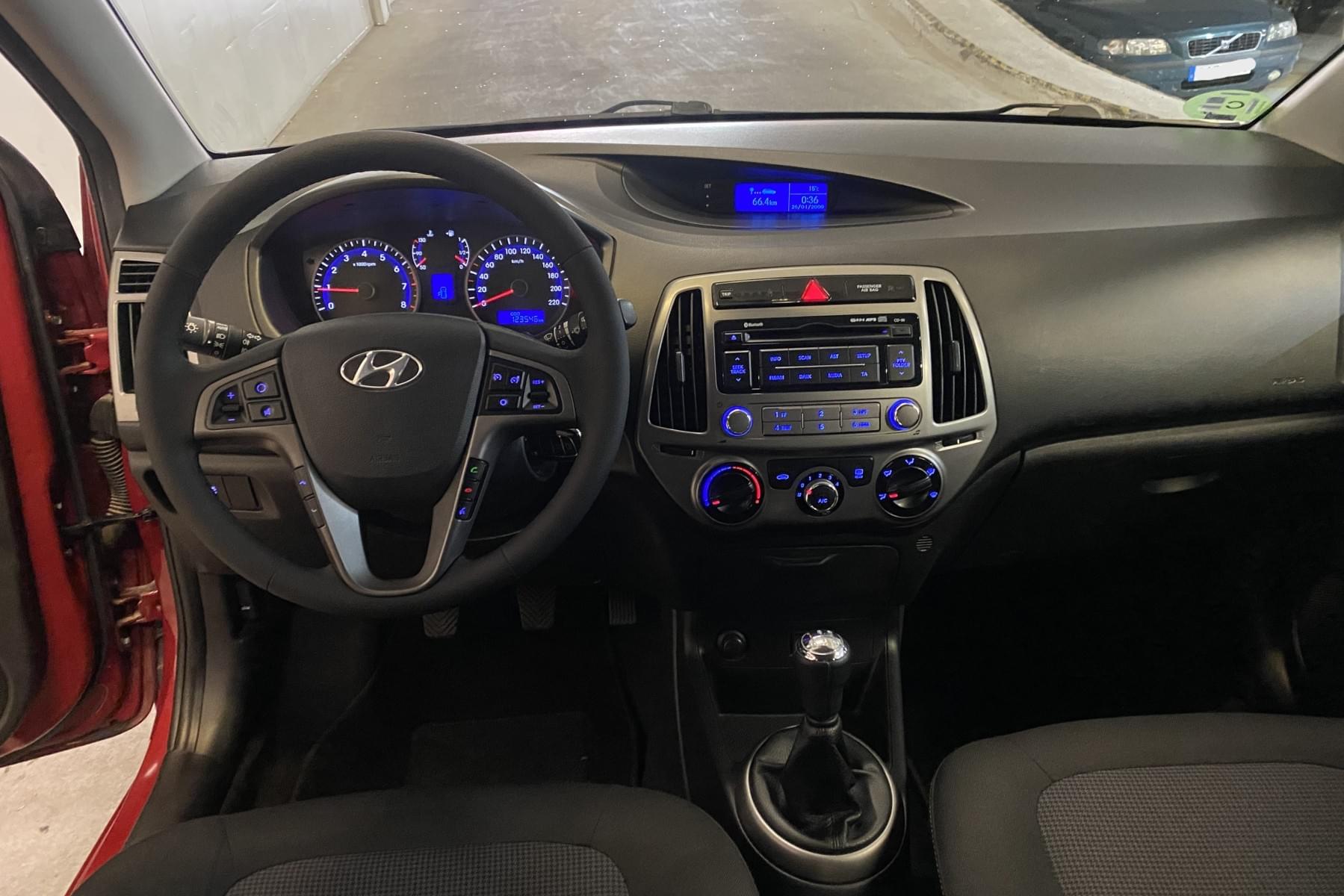 HYUNDAI I20 1.2 MPI Base 14 