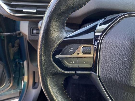 PEUGEOT 5008 de segunda mano