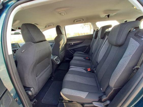 PEUGEOT 5008 de segunda mano