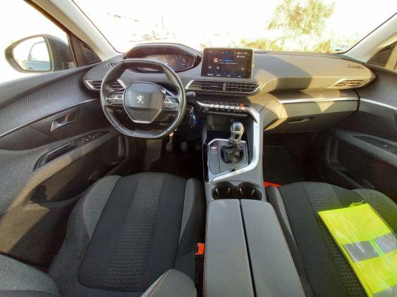PEUGEOT 5008 de segunda mano