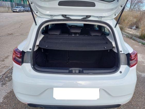 RENAULT CLIO de segunda mano