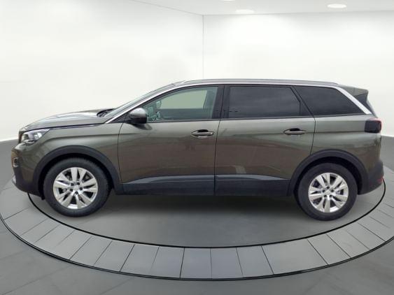 PEUGEOT 5008 de segunda mano