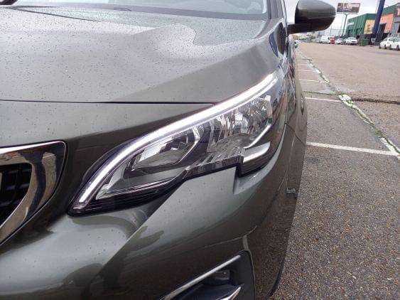 PEUGEOT 5008 de segunda mano