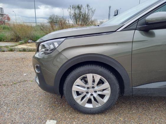 PEUGEOT 5008 de segunda mano