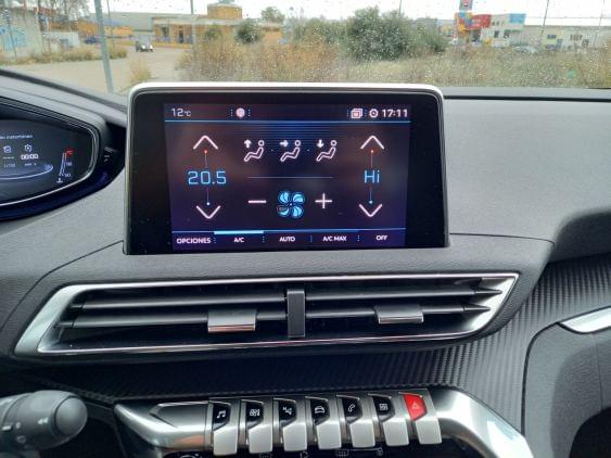 PEUGEOT 5008 de segunda mano
