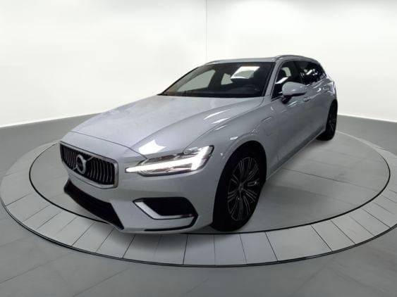 VOLVO V60 2.0 T8 AWD PHEV INSCRIPTION GE 2020 de segunda mano