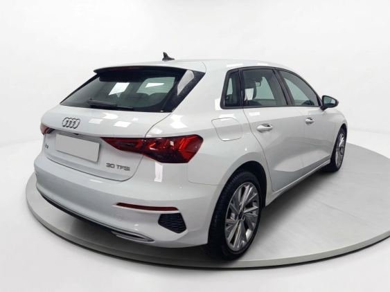 AUDI A3 SPORTBACK ADVANCED 30 TFSI 81KW S TRONIC 2022 de segunda mano