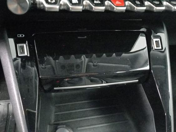 PEUGEOT 2008 de segunda mano