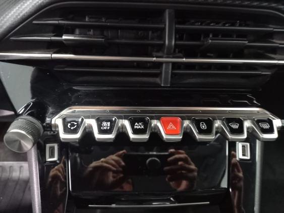 PEUGEOT 2008 de segunda mano