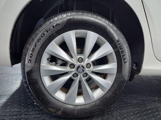 SKODA KAMIQ de segunda mano