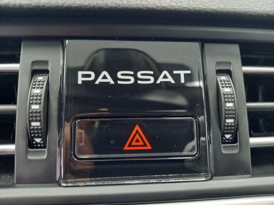 VOLKSWAGEN PASSAT de segunda mano