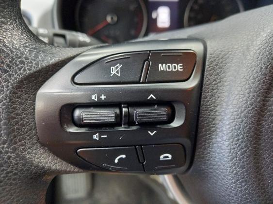 KIA RIO de segunda mano