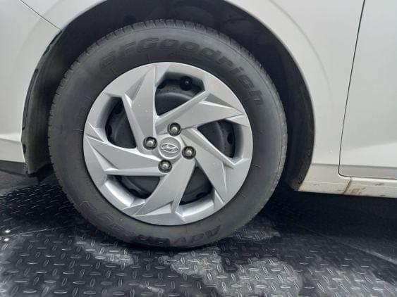 HYUNDAI I20 de segunda mano