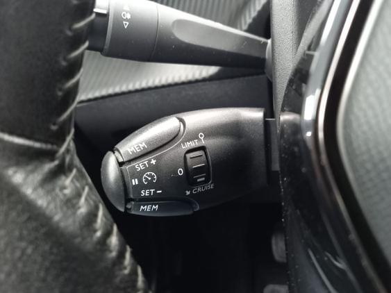 PEUGEOT 2008 de segunda mano