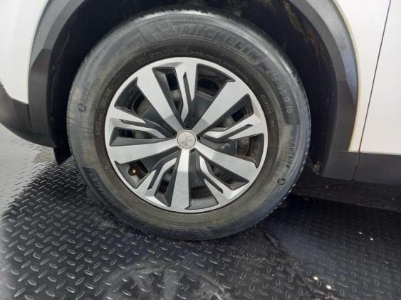 PEUGEOT 2008 de segunda mano