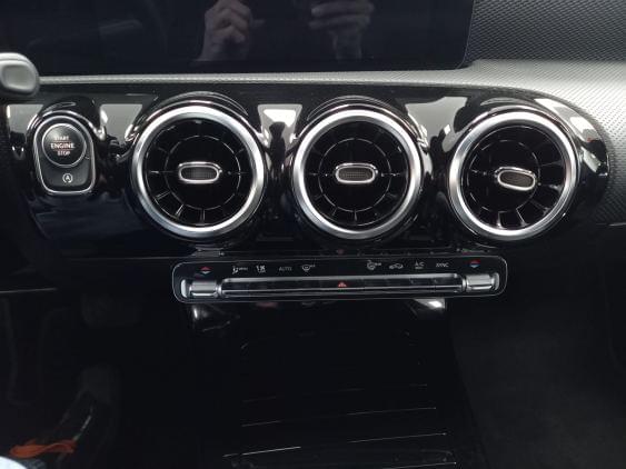 MERCEDES CLASE CLA de segunda mano