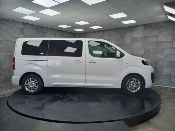 PEUGEOT TRAVELLER 1.5 BlueHDi L2 Std Business S&S (EU6.2) 2020 de segunda mano