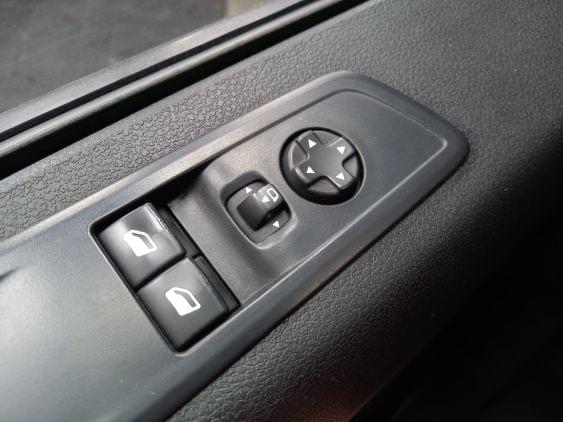 PEUGEOT TRAVELLER de segunda mano