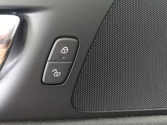 VOLVO V60 de segunda mano