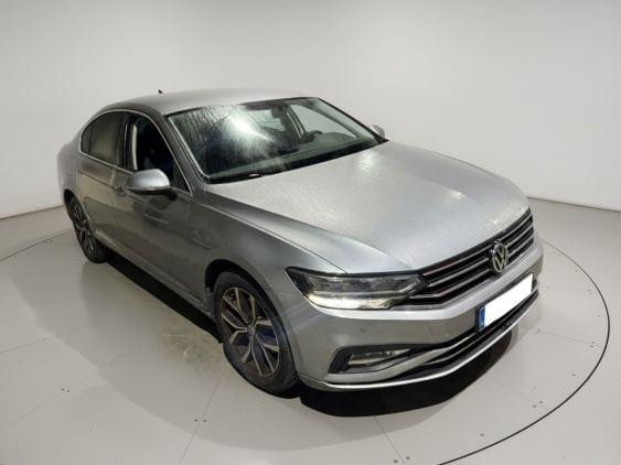VOLKSWAGEN PASSAT de segunda mano