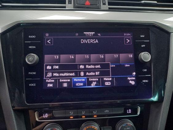 VOLKSWAGEN PASSAT de segunda mano