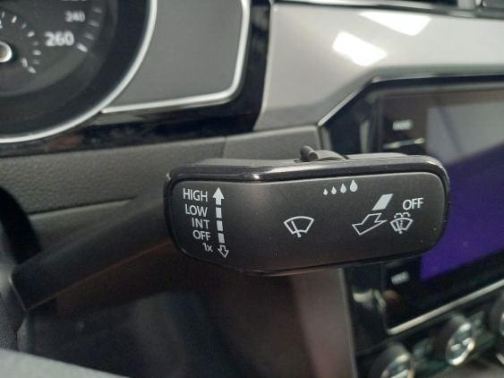 VOLKSWAGEN PASSAT de segunda mano