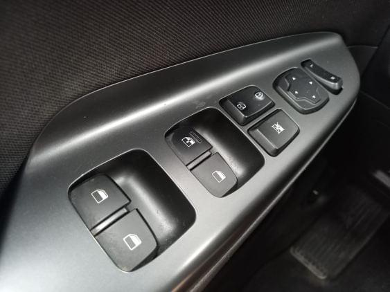 HYUNDAI KONA de segunda mano