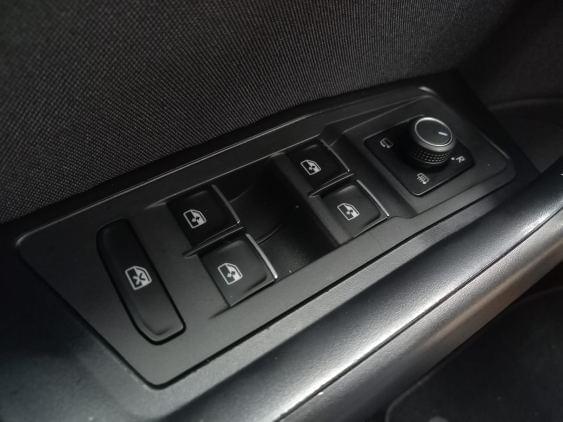 VOLKSWAGEN T-ROC de segunda mano