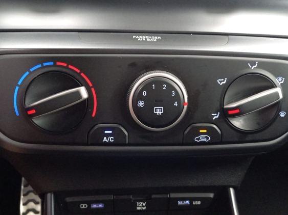HYUNDAI BAYON de segunda mano
