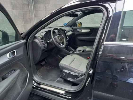 VOLVO XC40 de segunda mano