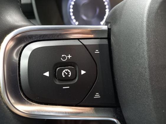 VOLVO XC40 de segunda mano