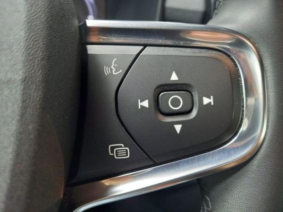 VOLVO XC40 de segunda mano