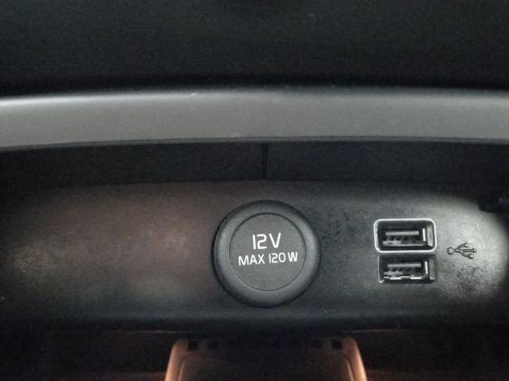 VOLVO XC40 de segunda mano