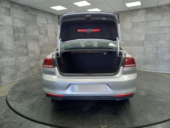 VOLKSWAGEN PASSAT de segunda mano