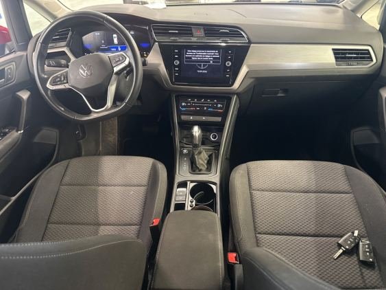 VOLKSWAGEN TOURAN 2.0 TDI Lounge Business DSG7 5 plazas 2023 de segunda mano