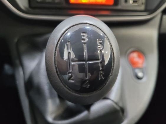 RENAULT KANGOO FURGON de segunda mano