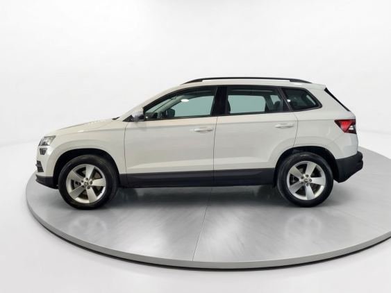 SKODA KAROQ 2.0 TDI 150cv DSG 4X4 Ambition 2020 de segunda mano